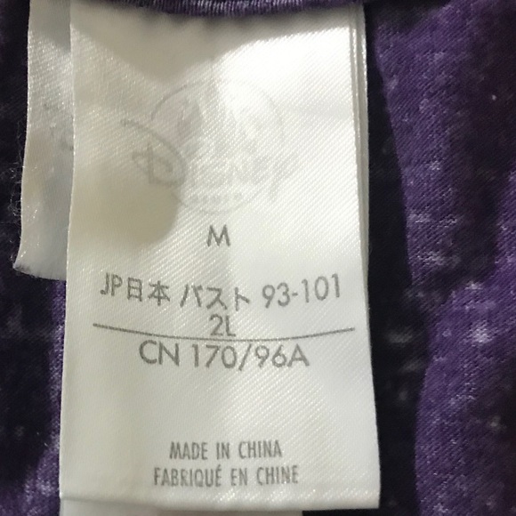 beautiful Disney blouse size M - Picture 9 of 9